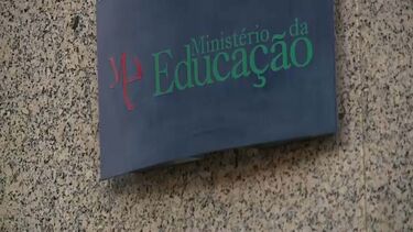 Mais de 150 mil alunos sem professor no arranque do ano letivo