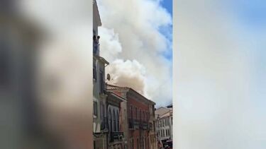 Dois feridos e duas famílias desalojadas em incêndio na zona histórica do Fundão