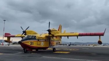 Dois aviões canadair italianos a caminho de Portugal