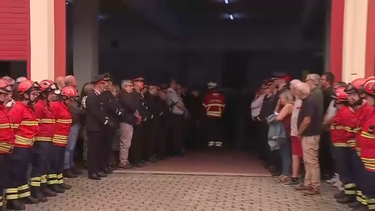Lágrimas e emoção na despedida do bombeiro de São Mamede de Infesta que morreu durante incêndio 