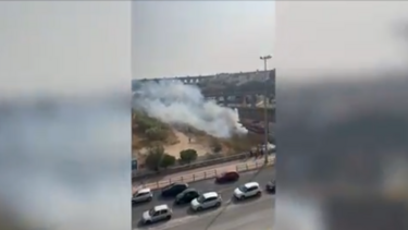 Incêndio deflagra perto da linha de comboio em Sete Rios