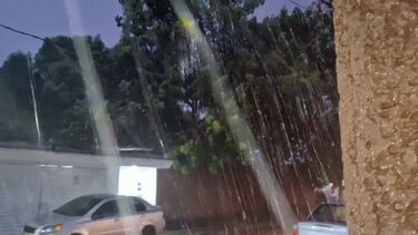 Chuva torrencial e vento forte: Furacão John atinge o México  