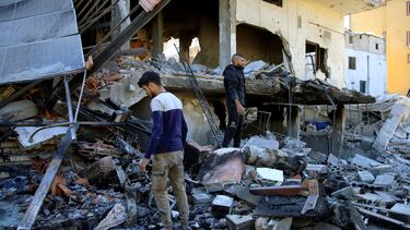 Israel intensifica ataques no Líbano