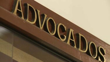 Advogados recebem 7,5 euros por cada pedido de residência agilizado