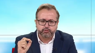 Vítor Pinto: "Não apresentar a melhor equipa do FC Porto é intolerável e injustificável"