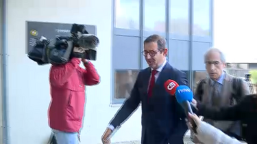 Francisco Pessegueiro e Joaquim Pinto Moreira recusam falar à chegada ao Tribunal de Espinho