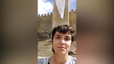 Climáximo pinta de vermelho fachada do Castelo de São Jorge e convoca ação de protesto para 23 de novembro