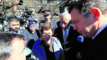 Luís Montenegro ouviu as populações de Baião, Vila Pouca de Aguiar e Seever do Vouga, Adelaide Sousa (na foto ao lado de Marcelo) perdeu tudo o que tinha