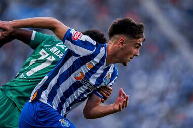 Jogador do FC Porto sofre acidente na A1 junto ao nó da Feira