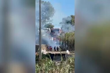 Foco de incêndio mobiliza meio aéreo no Monte da Caparica em Almada