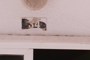 Bombeiro e agentes da PSP entre os 11 feridos em incêndio no sétimo andar de um prédio em Sintra