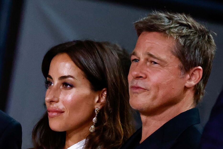 Brad Pitt com a namorada Ines de Ramon no Festival de Cinema de Veneza