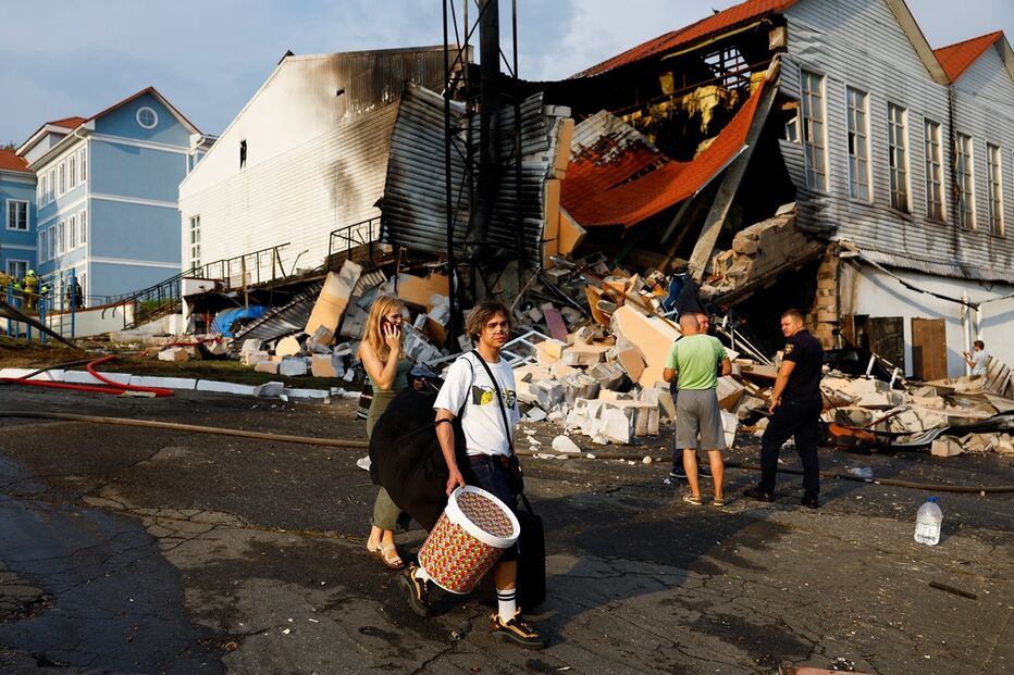 Ataque da Rússia atingiu Kiev e subúrbios da capital da Ucrânia