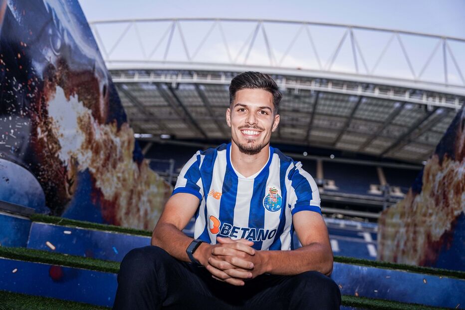 Francisco Moura chega para reforçar a defesa do FC Porto