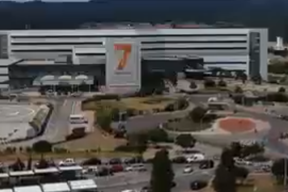 Homicida sorri após esfaquear a ex-companheira e a filha no pescoço em Paredes