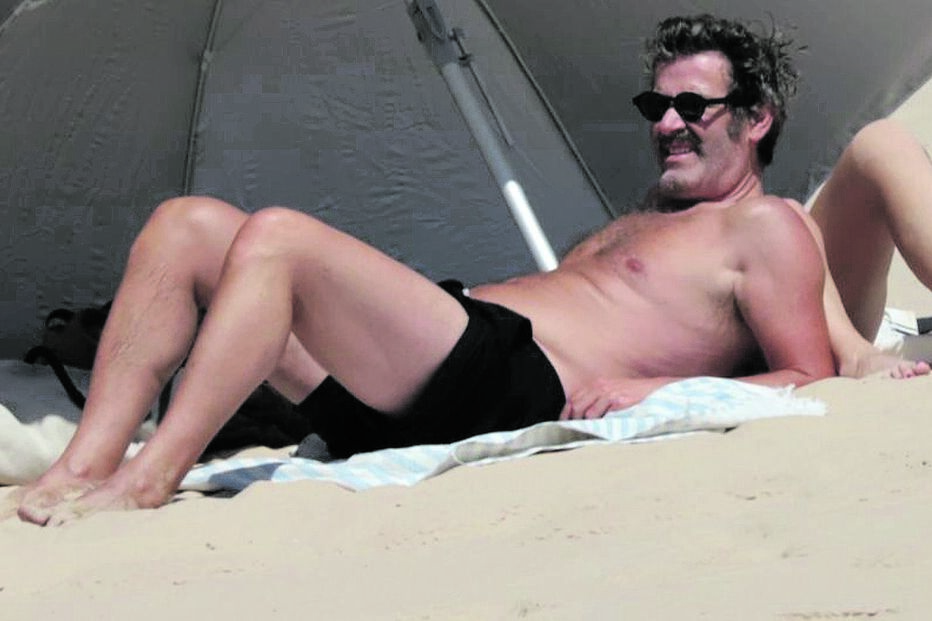 João Reis apanhado na Caparica com nova namorada 