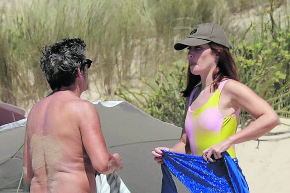 João Reis apanhado na Caparica com nova namorada 