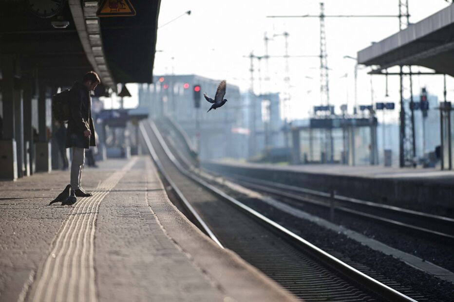 Estação de combois de Deutz, em Colónia, na Alemanha