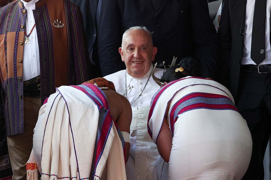 Papa Francisco chega a Timor-Leste