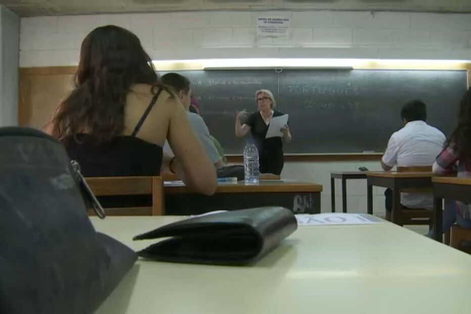 2024-09-12_11_47_33 Salário professores diminui .jpg