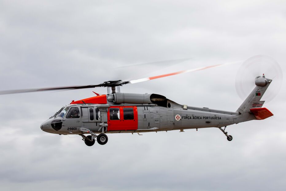 Sikorski UH-60 Black Hawk