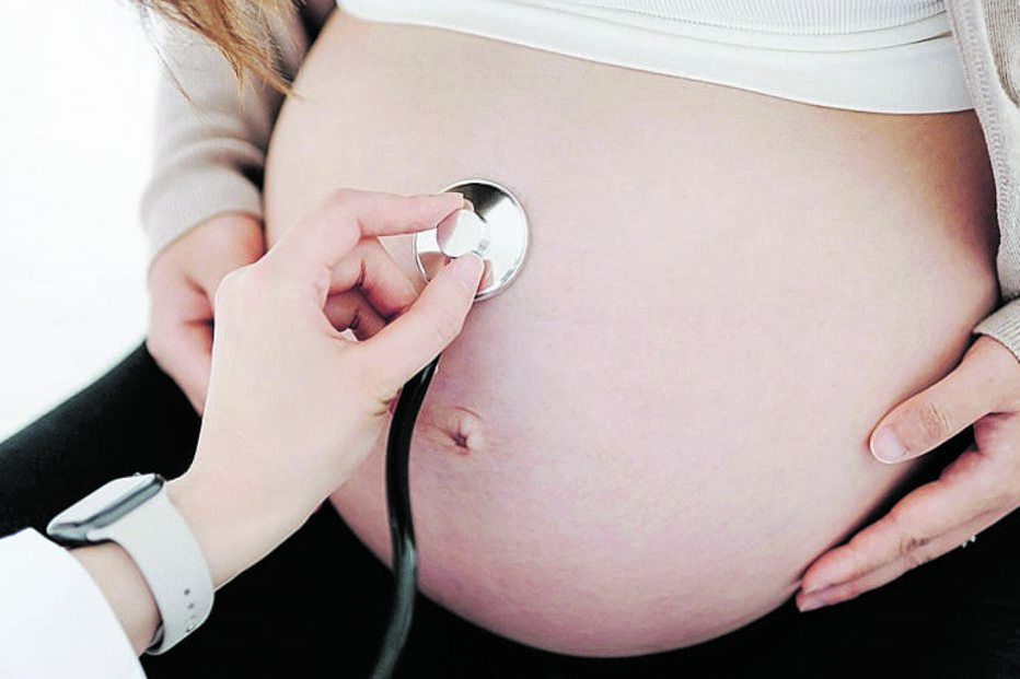 Hospitais sem Obstetrícia atendem 189 grávidas por dia