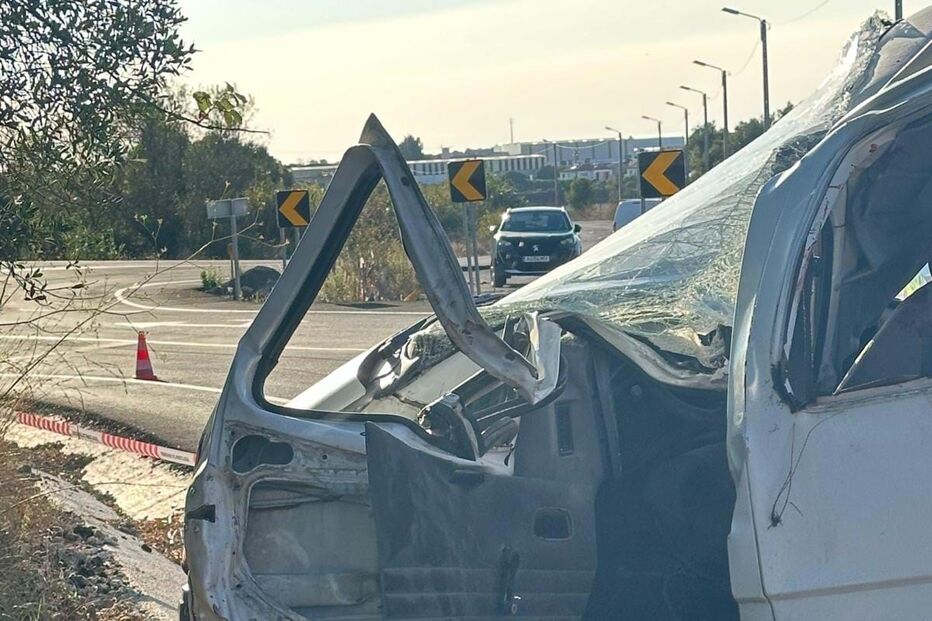 Jovem de 23 anos morre em despiste de carro em Pedra Furada, Sintra