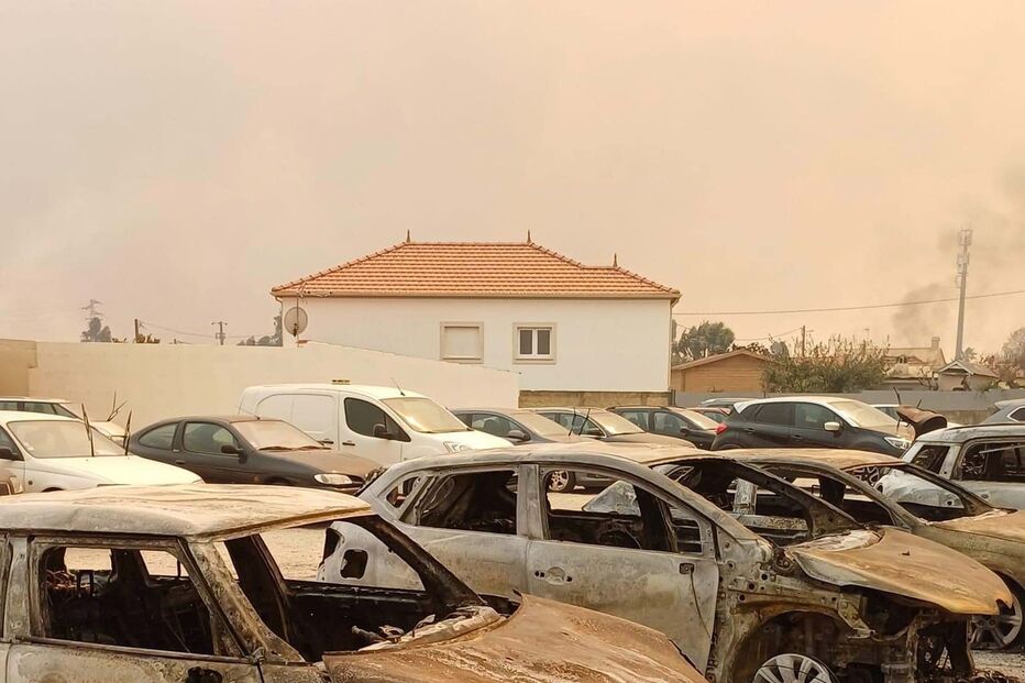 Imagens mostram carros totalmente destruídos pelas chamas em Albergaria-a-Velha
