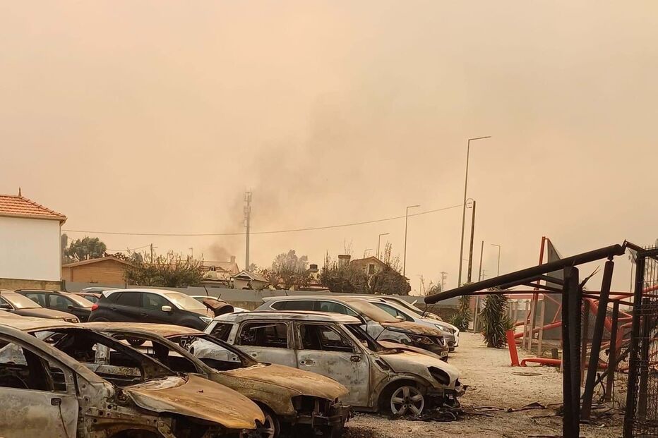 Imagens mostram carros totalmente destruídos pelas chamas em Albergaria-a-Velha