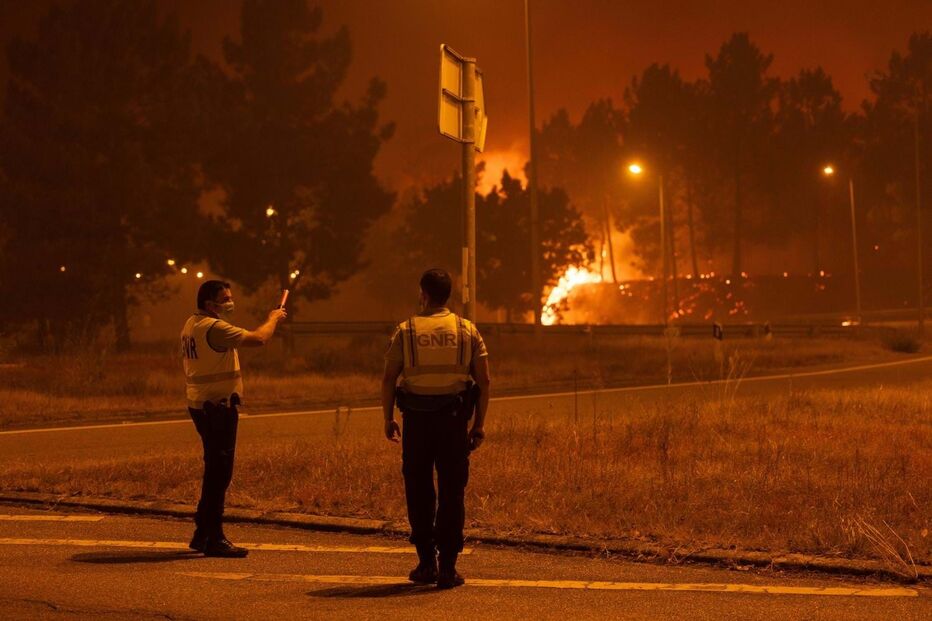 Incêndio deflagrou em Nelas e alastrou até Oliveirinha