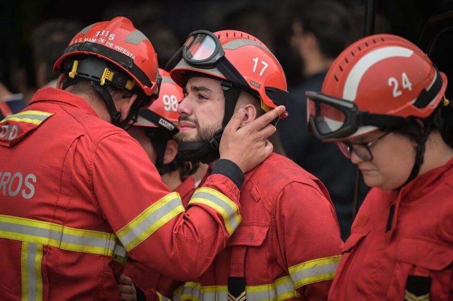 Muita emoção no adeus ao 'Carismático 30' como era conhecido