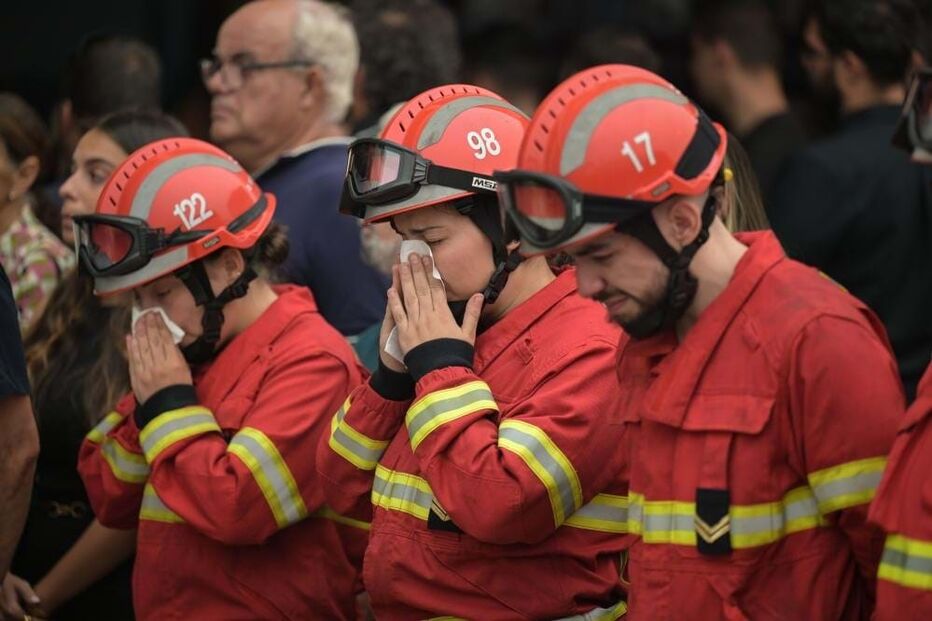 Muita emoção no adeus ao 'Carismático 30' como era conhecido