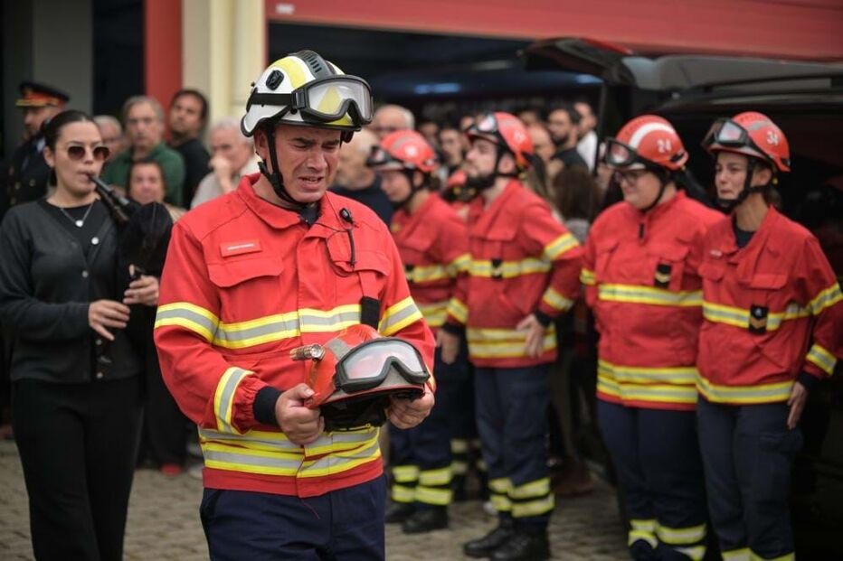 Muita emoção no adeus ao 'Carismático 30' como era conhecido