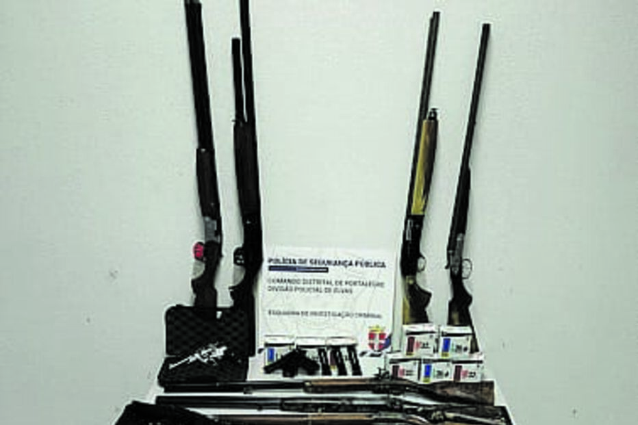PSP apreendeu armas, munições e quase seis mil euros