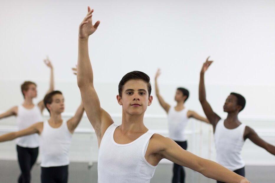Bailarino António Casalinho convidado para o Festival Internacional de Ballet de Havana