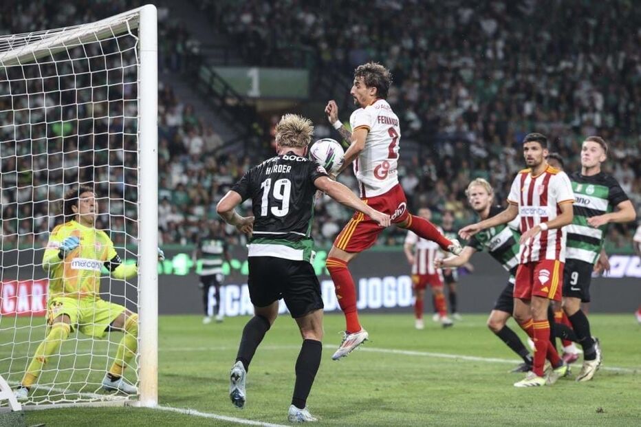  Jogo entre Sporting e AVS SAD