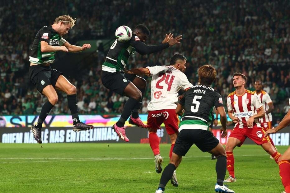  Jogo entre Sporting e AVS SAD