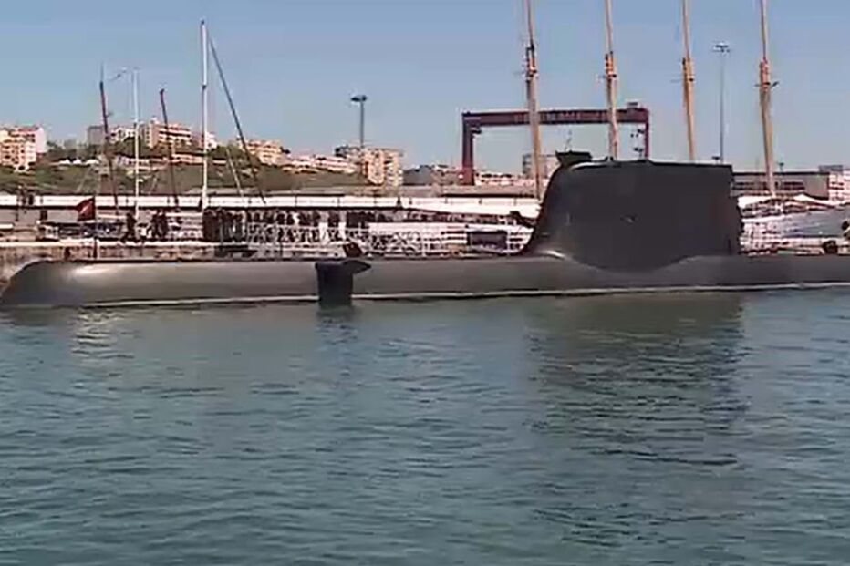 Ex-militar da Marinha condenado recebe licença para venda de mísseis e submarinos