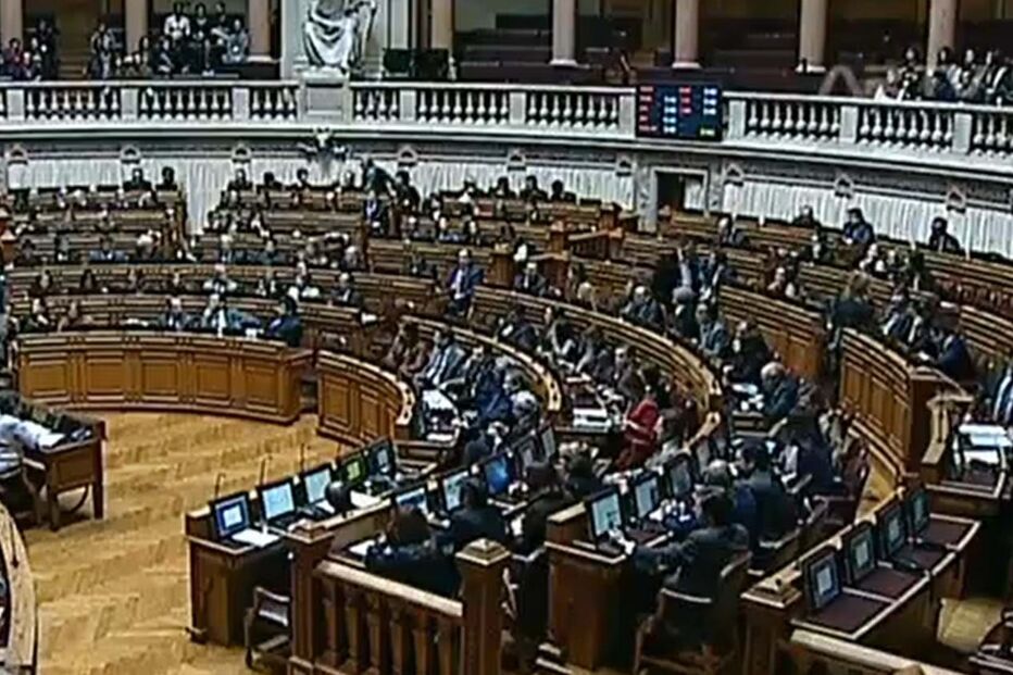 Seis deputados arguidos em meio ano de Parlamento