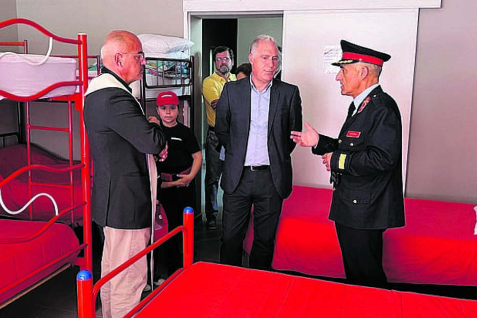 Pampilhosa inaugura camarata e balneário para bombeiras