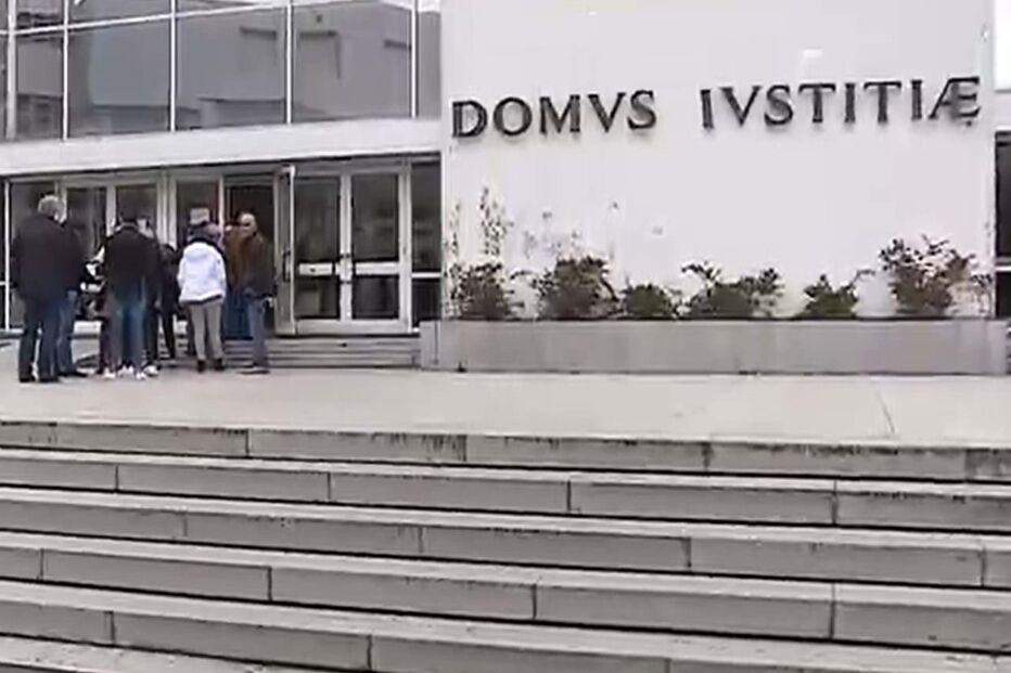 Pai e filha burlam cabecilha de gang preso com juras de casamento