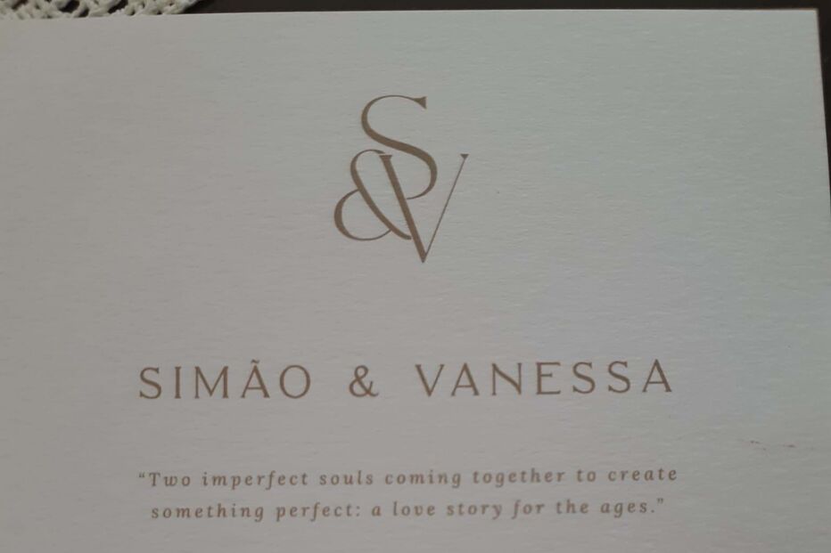 Simão Sabrosa e Vanessa Rebelo trocaram as alianças numa cerimónia intimista