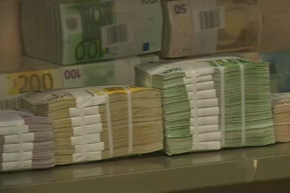 Rendimentos e património dão mais 918 milhões de euros ao Fisco