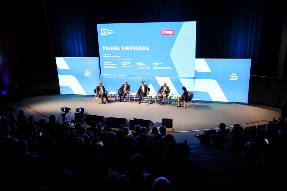 Francisco Cary; Miguel Cardozo; Bernardo Maciel; António Jorge Tavares; no painel das empresas moderado por Daniela Polónia