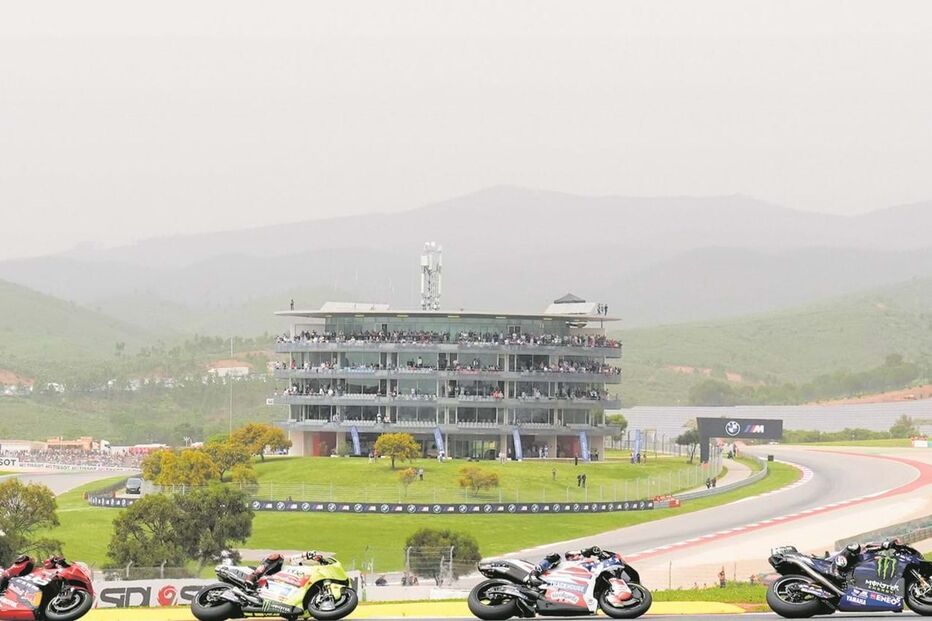 Espetáculo do MotoGP está garantido no asfalto do Autódromo do Algarve até 2026 