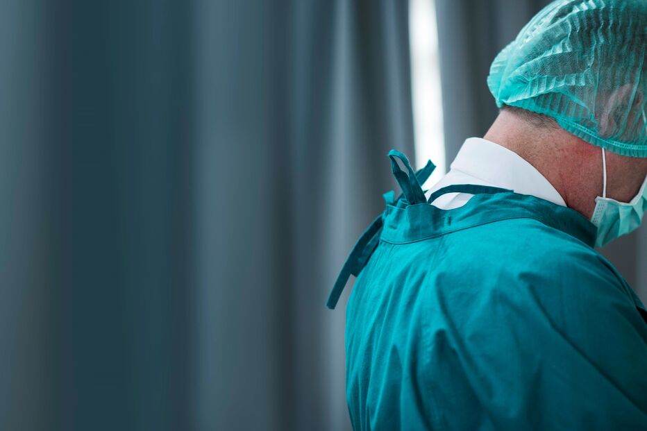 2024-09-26_19_28_13 doctor-medical-hero-working-hard-coronavirus-pandemic.jpg