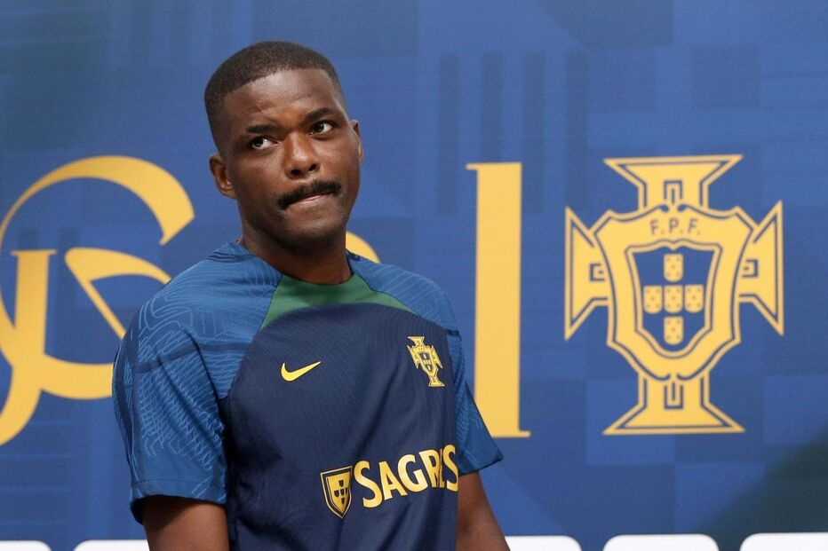 William Carvalho tem 32 anos