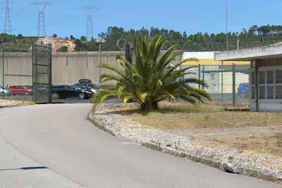 Câmaras de videovigilância da cadeia de Vale de Judeus sem manutenção há mais de 10 anos