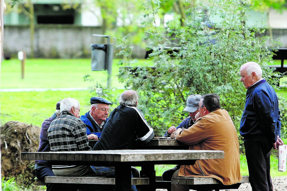 Acerto nas taxas de IRS  e pagamento do suplemento extraordinário vão dar mais dinheiro aos pensionistas este mês 