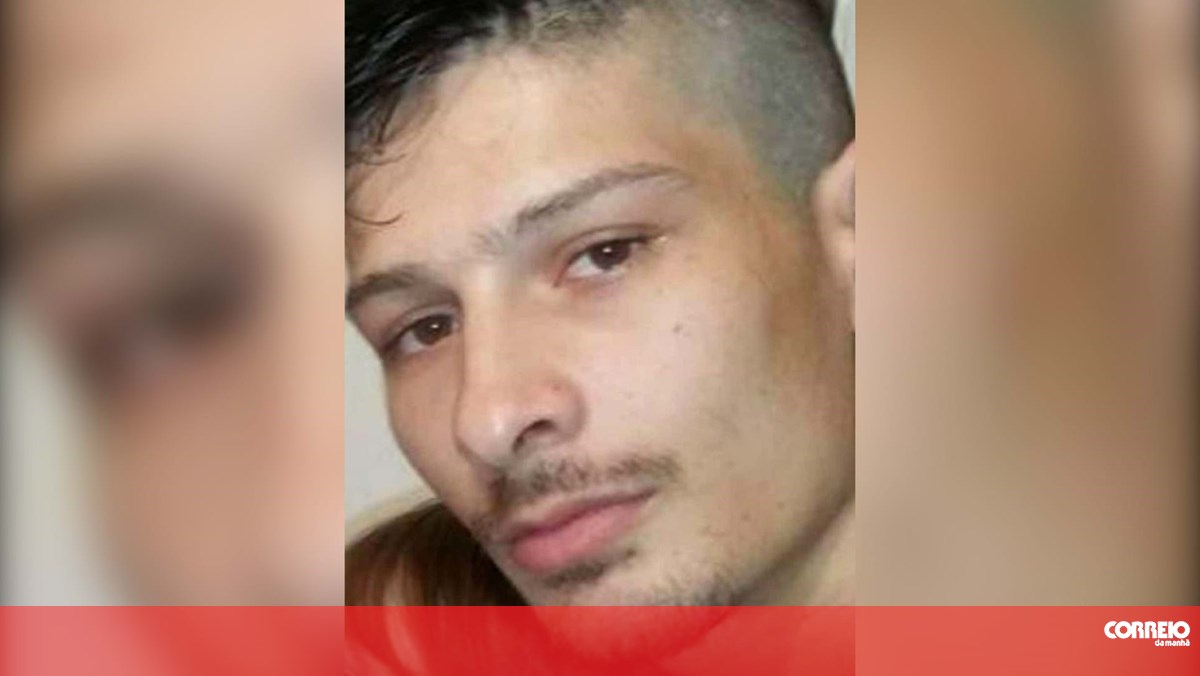 Triplo homicida já está em tribunal para primeiro interrogatório judicial